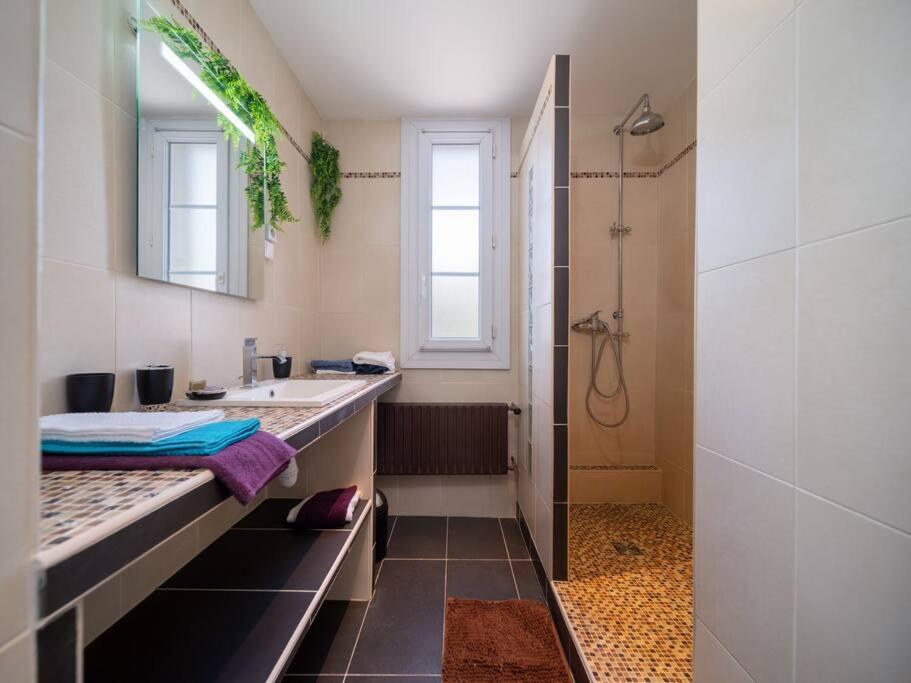 Appartement Tout Equipe Traversant 6 A 8 Couchages Marseille Exteriör bild