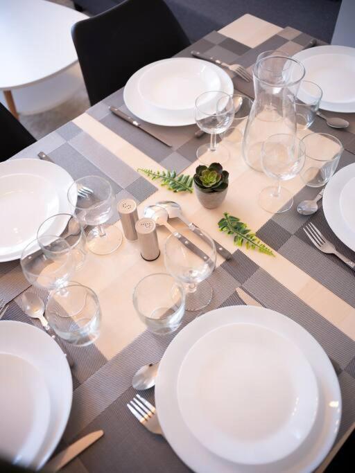 Appartement Tout Equipe Traversant 6 A 8 Couchages Marseille Exteriör bild
