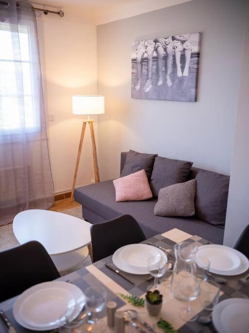 Appartement Tout Equipe Traversant 6 A 8 Couchages Marseille Exteriör bild